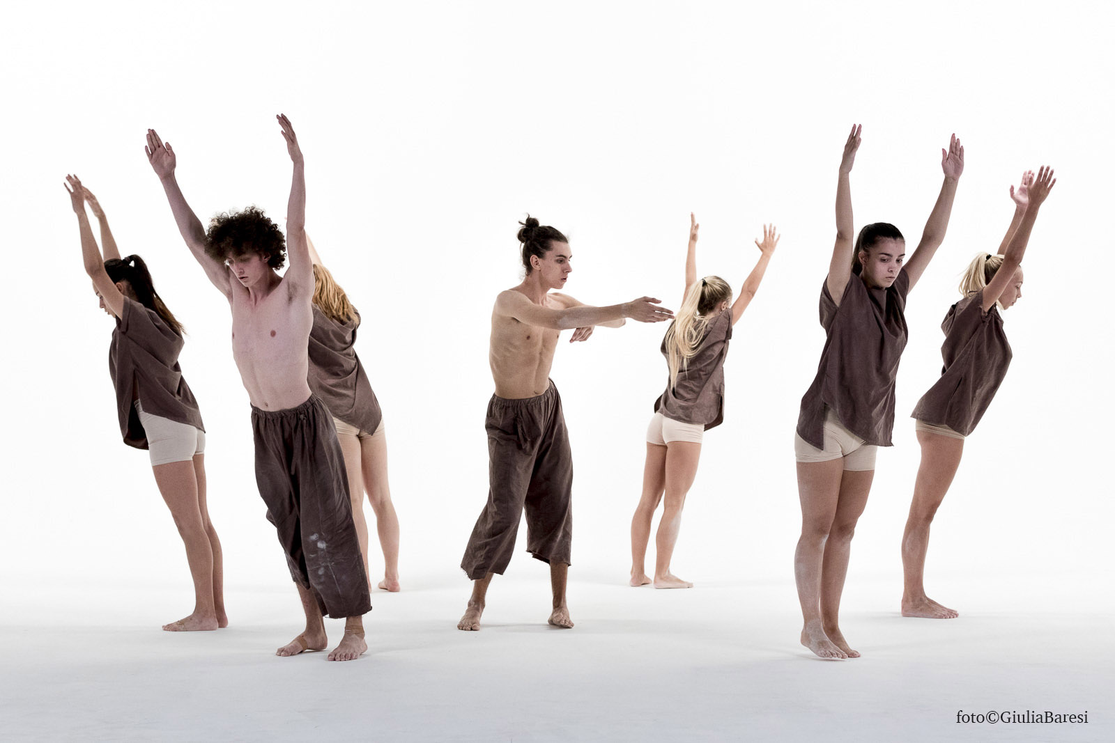 “Innamorarsi della Terra”: lo spettacolo di danza