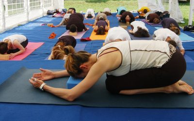 Yoga e self-compassion – Freeclass di hatha yoga con Angela Gamba